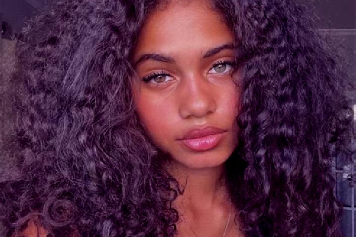 Emily, 24, a black dark-eyed ebony companion based in Wahneta. Offering 69, Domination, Massage. Available for incall and outcall, day and evening dates.
