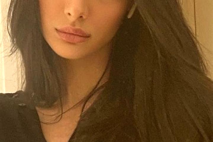 Emily, 24, a black dark-eyed middle eastern companion based in Chapel Allerton. Offering Girlfriend Experience, A-Level, GFE, CIM. Available for incall and o...