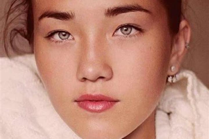 Emily, 24, a black grey-eyed caucasian companion based in Nav. Offering Duos, Tantra, Girlfriend Experience, OWO. Available for incall and outcall, overnight...