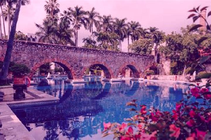 Emily, 24 — Escort in El Carreton, Mexico