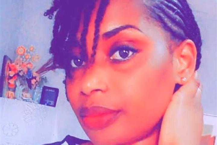 Emily, 24 — Escort in Joyeuse, France