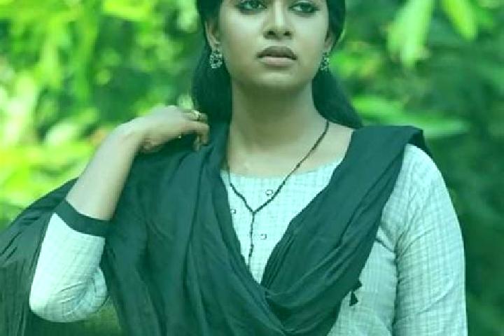 Emily, 24 — Escort in Kadakkavoor, India