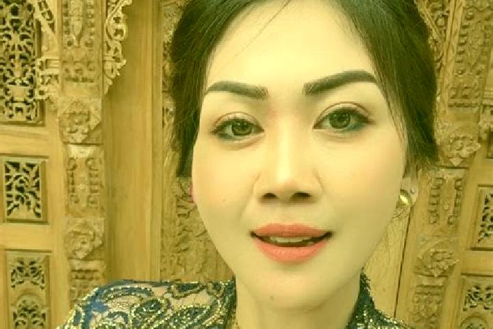 Emily, 24 — Escort in Pangkungparuk, Indonesia