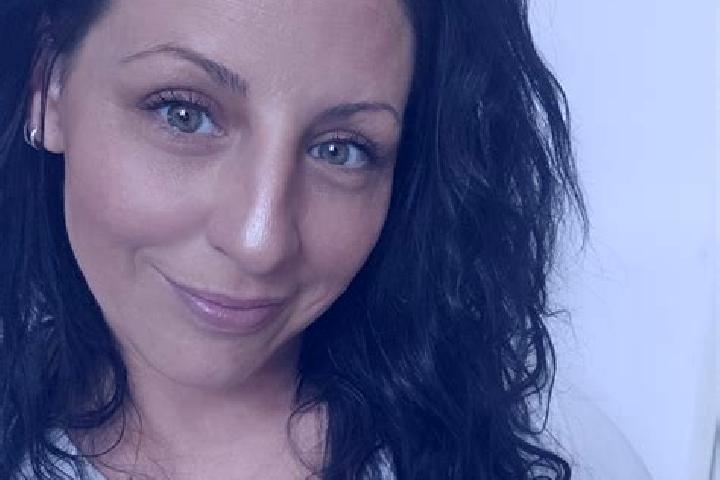 Emily, 24 — Escort in Vallieres, France
