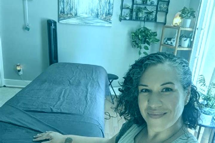 Emily, 25, a black green-eyed latina companion based in Nana Candundo. Offering 69, Duos, Erotic Massage. Available for incall and outcall, day and evening d...
