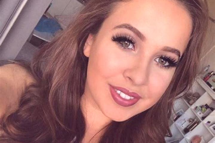 Emily, 25, a dark blonde amber-eyed ebony companion based in Aygezard. Offering Couples, GFE, Prostate Massage. Available for incall and outcall, day and eve...