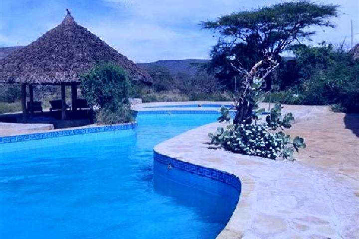 Emily, 25 — Escort in Archers Post, Kenya