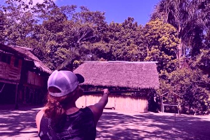 Emily, 25 — Escort in Esmeraldas, Ecuador