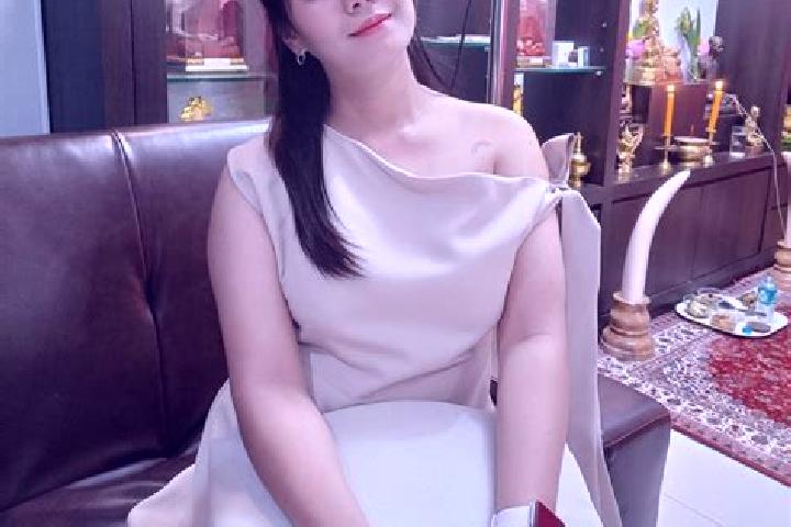Emily, 25 — Escort in Lan Krabue, Thailand