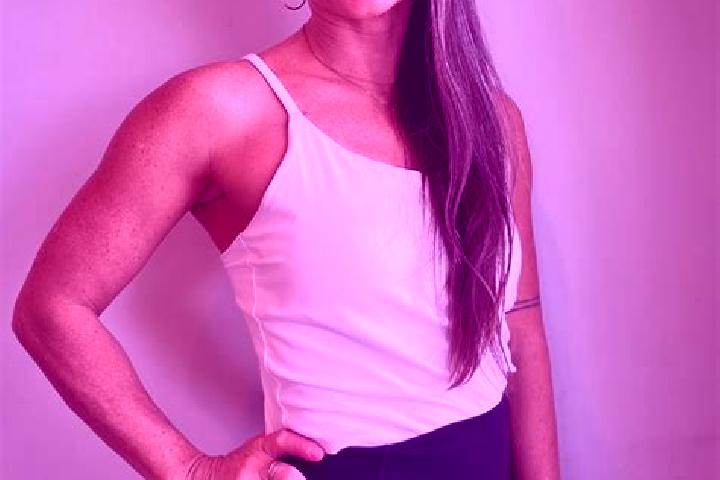Emily, 25 — Escort in Sahms, Germany