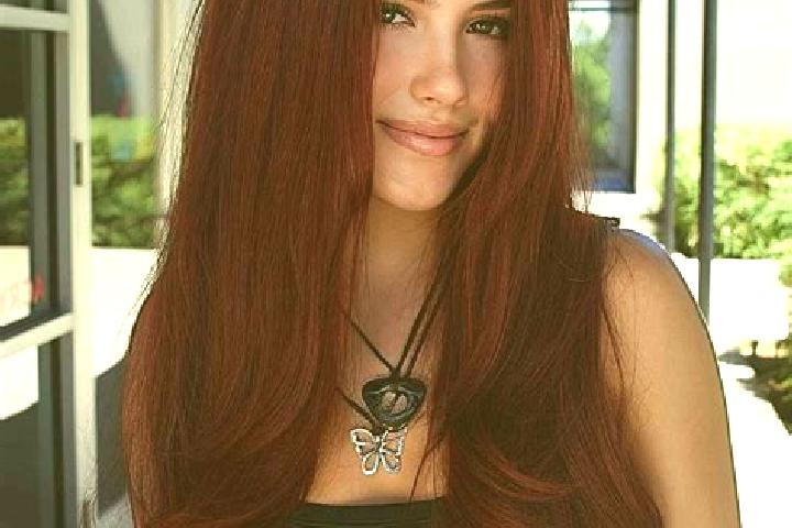 Emily, 26, a auburn dark-eyed slavic companion based in Tregourez. Offering Couples, Prostate Massage, OWO, Tantra. Available for incall and outcall, day and...