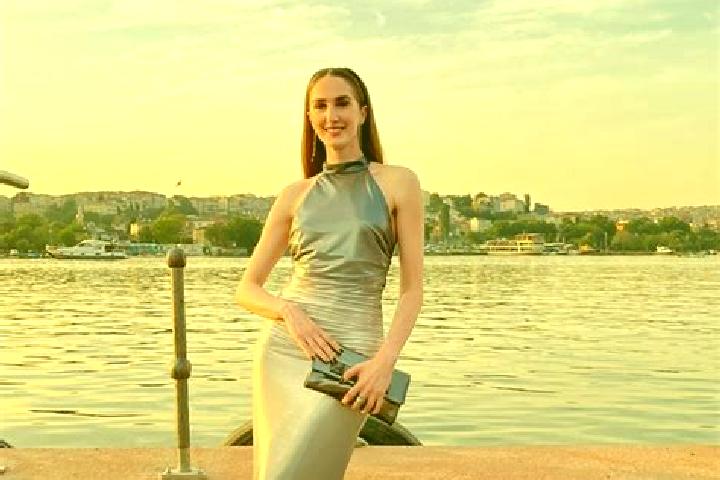 Emily, 26 — Escort in Bingoel, Turkey