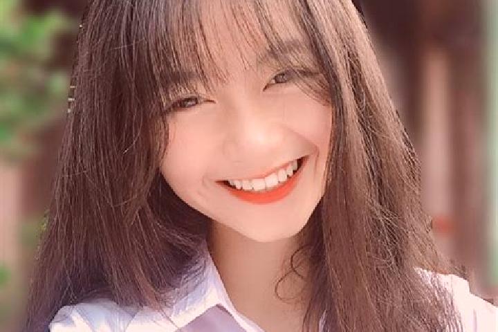 Emily, 26 — Escort in Cai Nuoc, Vietnam