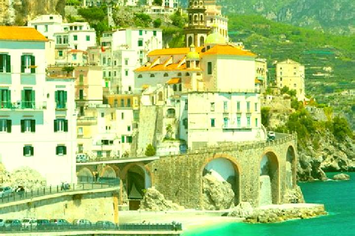 Emily, 26 — Escort in Castellaneta, Italy