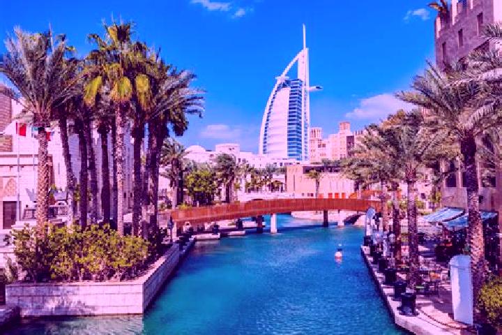 Emily, 26 — Escort in Madinat Isa, Bahrain