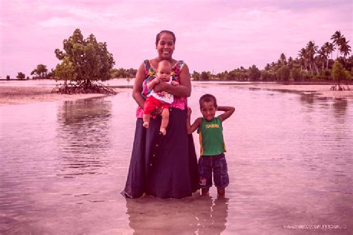 Emily, 26 — Escort in Taborio Village, Kiribati