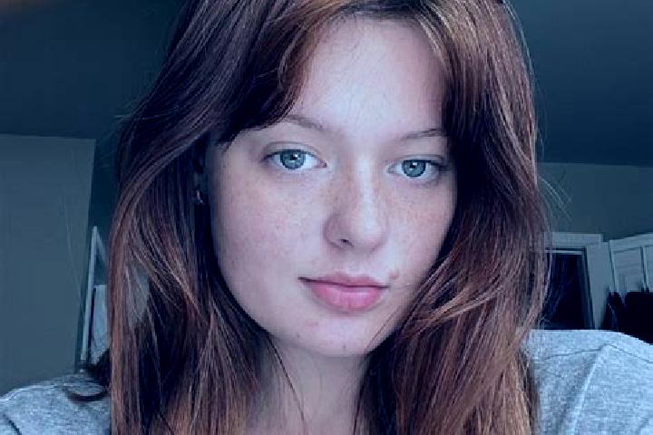 Emily, 27, a auburn brown-eyed caucasian companion based in Neoi Epivates. Offering Girlfriend Experience, Duos, Overnight. Available for incall and outcall,...