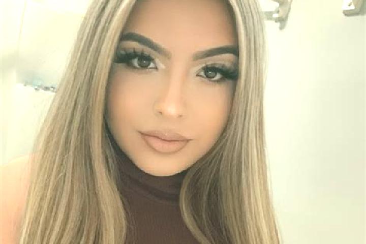 Emily, 27, a blonde amber-eyed latina companion based in Guashe. Offering A-Level, Fetish, Striptease. Available for incall and outcall, overnight bookings a...