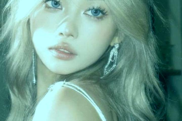 Emily, 27, a blonde blue-eyed asian companion based in Gununggede. Offering Roleplay, OWO, Striptease, 69, Girlfriend Experience. Available for incall and ou...