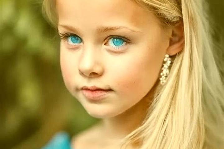 Emily, 27, a blonde blue-eyed caucasian companion based in Uivar. Offering Prostate Massage, Couples, OWO, CIM. Available for incall and outcall, day and eve...