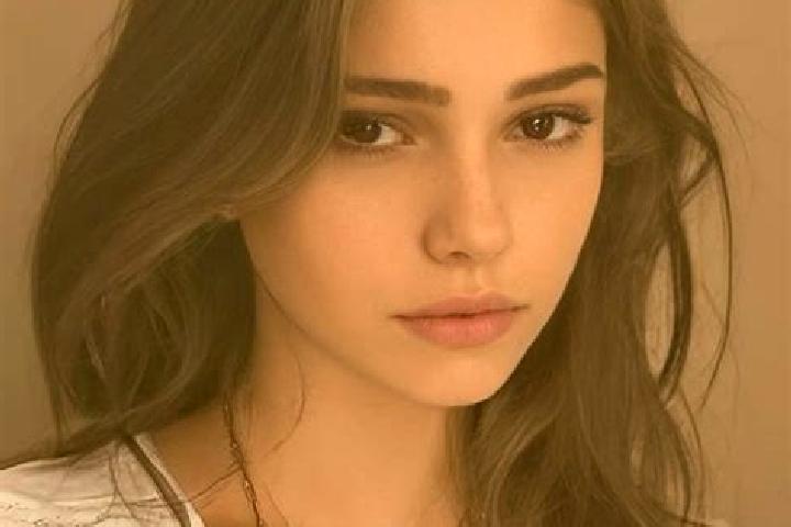 Emily, 27, a chestnut brown-eyed slavic companion based in Caderzone Terme. Offering Domination, CIM, BDSM. Available for incall and outcall, overnight booki...