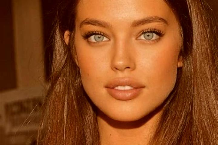 Emily, 27, a chestnut green-eyed caucasian companion based in Walheim. Offering Striptease, Deep French Kissing, Tantra, GFE, 69. Available for incall and ou...