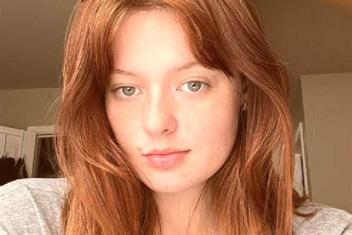 Emily, 27, a red blue-eyed caucasian companion based in San Sebastian. Offering OWO, Overnight, A-Level. Available for incall and outcall, day and evening da...
