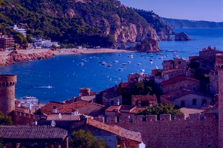 Emily, 27 — Escort in Aznalcollar, Spain