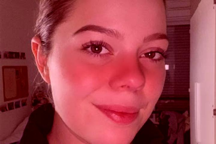 Emily, 27 — Escort in Champs-sur-Marne, France
