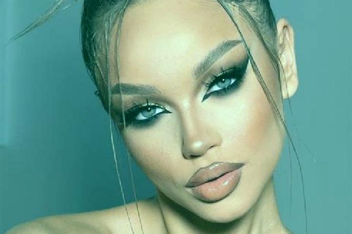 Emily, 27 — Escort in Demirhan, Turkey