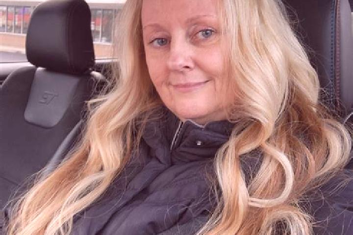 Emily, 27 — Escort in Greenwood-Greenbriar, Canada