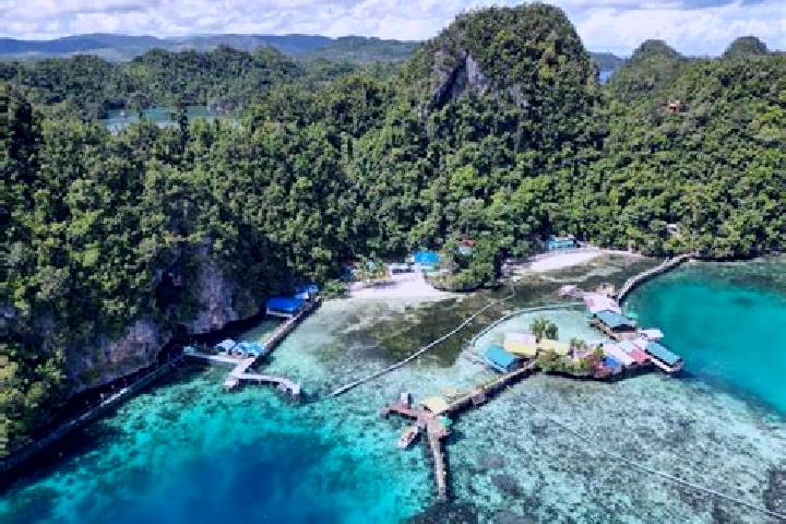 Emily, 27 — Escort in Libjo, Philippines