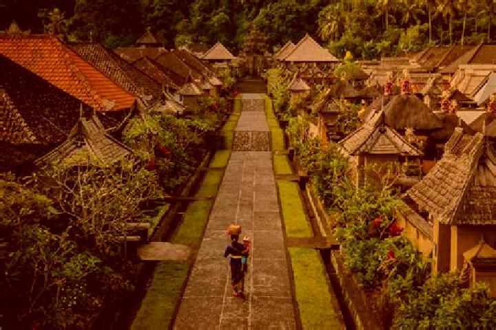 Emily, 27 — Escort in Lorejo, Indonesia