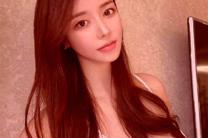 Emily, 27 — Escort in Maiwang, China