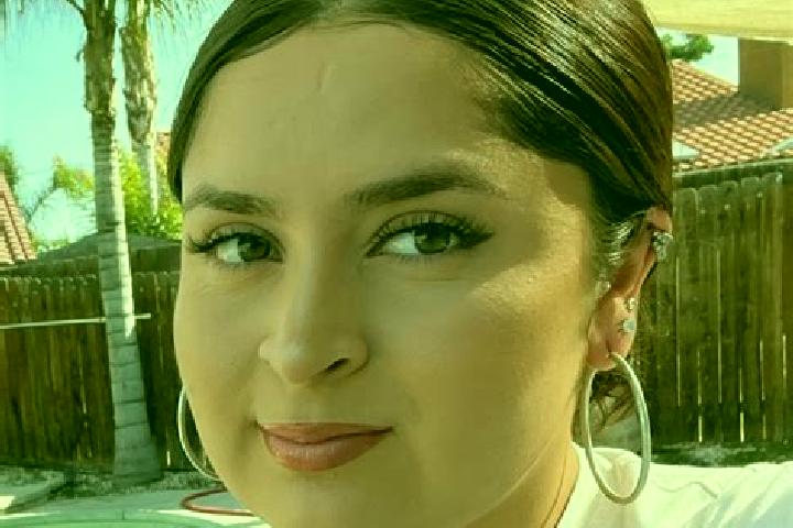 Emily, 27 — Escort in Murillo Colonia, United States