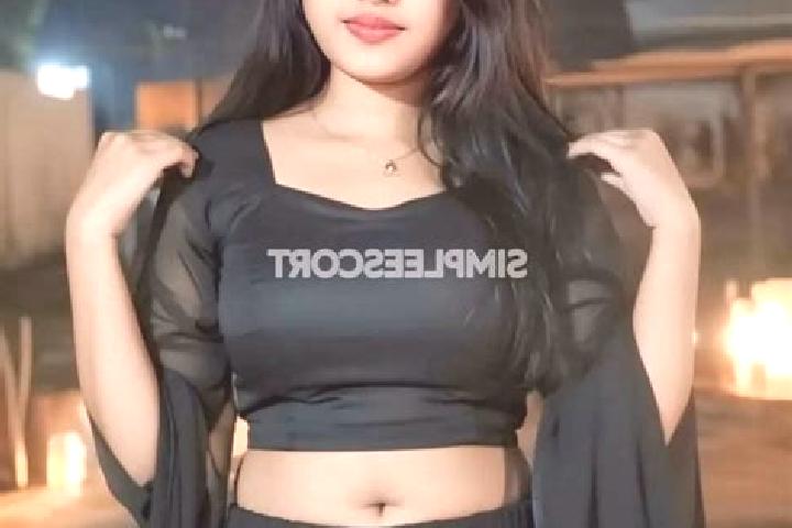 Emily, 27 — Escort in Siwan, India