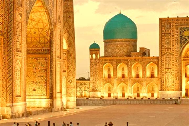 Emily, 27 — Escort in Urtaowul, Uzbekistan
