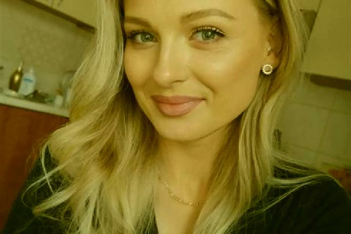 Emily, 27 — Escort in Vozdovac, Serbia