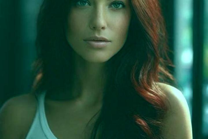 Emily, 28, a auburn hazel-eyed mixed companion based in Hueckeswagen. Offering Erotic Massage, Tantra. Available for incall and outcall, day and evening dates.