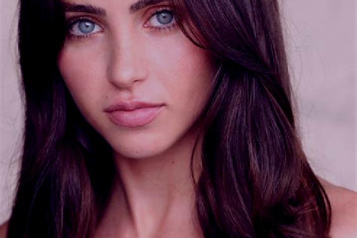 Emily, 28, a black brown-eyed middle eastern companion based in Bizen. Offering Massage, OWO, Prostate Massage, BDSM, Girlfriend Experience. Available for in...