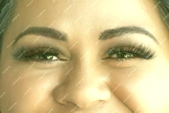 Emily, 28, a black green-eyed latina companion based in Minna. Offering Prostate Massage, Domination. Available for incall and outcall, day and evening dates.
