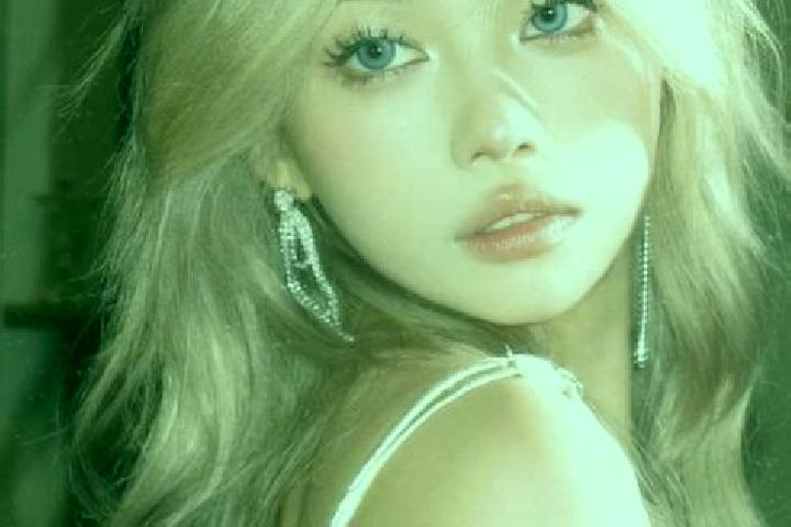 Emily, 28, a blonde grey-eyed asian companion based in Marina. Offering Roleplay, BDSM. Available for incall and outcall, overnight bookings available.