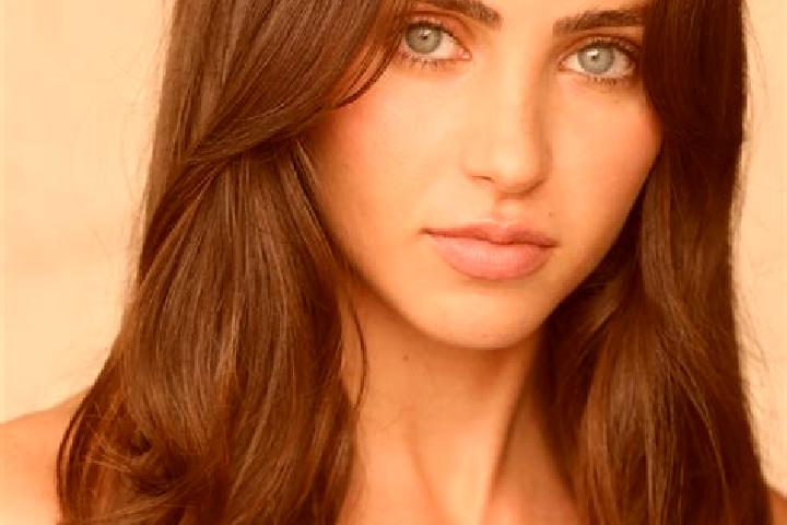Emily, 28, a brunette blue-eyed caribbean companion based in Feni. Offering OWO, GFE, A-Level. Available for incall and outcall, overnight bookings available.