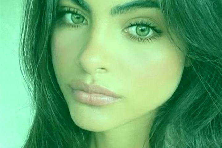 Emily, 28, a brunette dark-eyed indian companion based in Lode. Offering OWO, A-Level, Duos, Roleplay, Dinner Date. Available for incall and outcall, overnig...