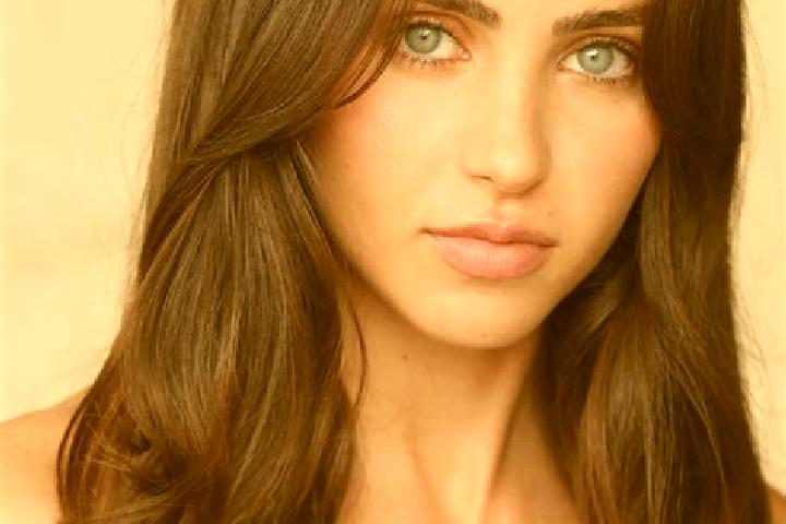 Emily, 28, a brunette hazel-eyed middle eastern companion based in Cabiate. Offering Massage, Domination, Erotic Massage. Available for incall and outcall, o...