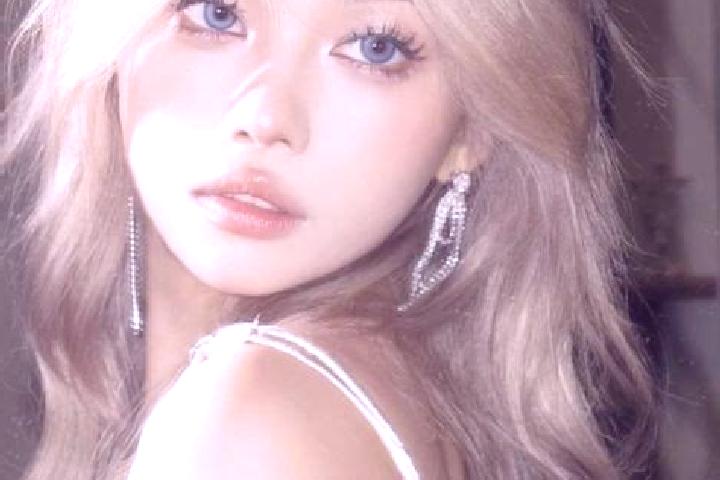 Emily, 28, a dark blonde blue-eyed asian companion based in Smala. Offering CIM, Party Girl. Available for incall and outcall, overnight bookings available.