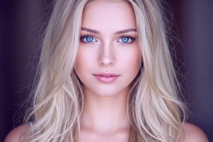 Emily, 28, a red grey-eyed mixed companion based in Elato. Offering Travel Companion, CIM, Party Girl. Available for incall and outcall, day and evening dates.