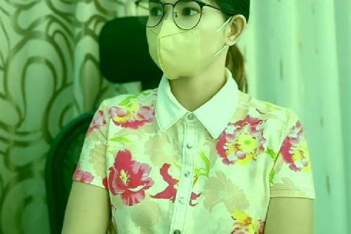 Emily, 28 — Escort in Bulay, Indonesia