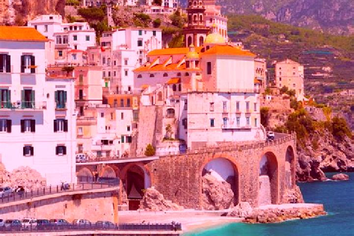 Emily, 28 — Escort in Caprecano, Italy