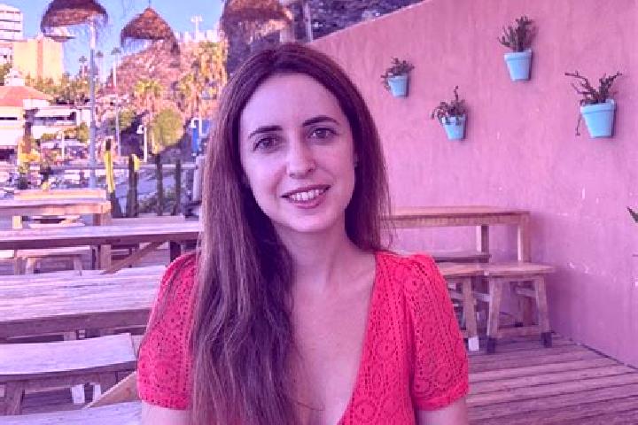Emily, 28 — Escort in Comares, Spain